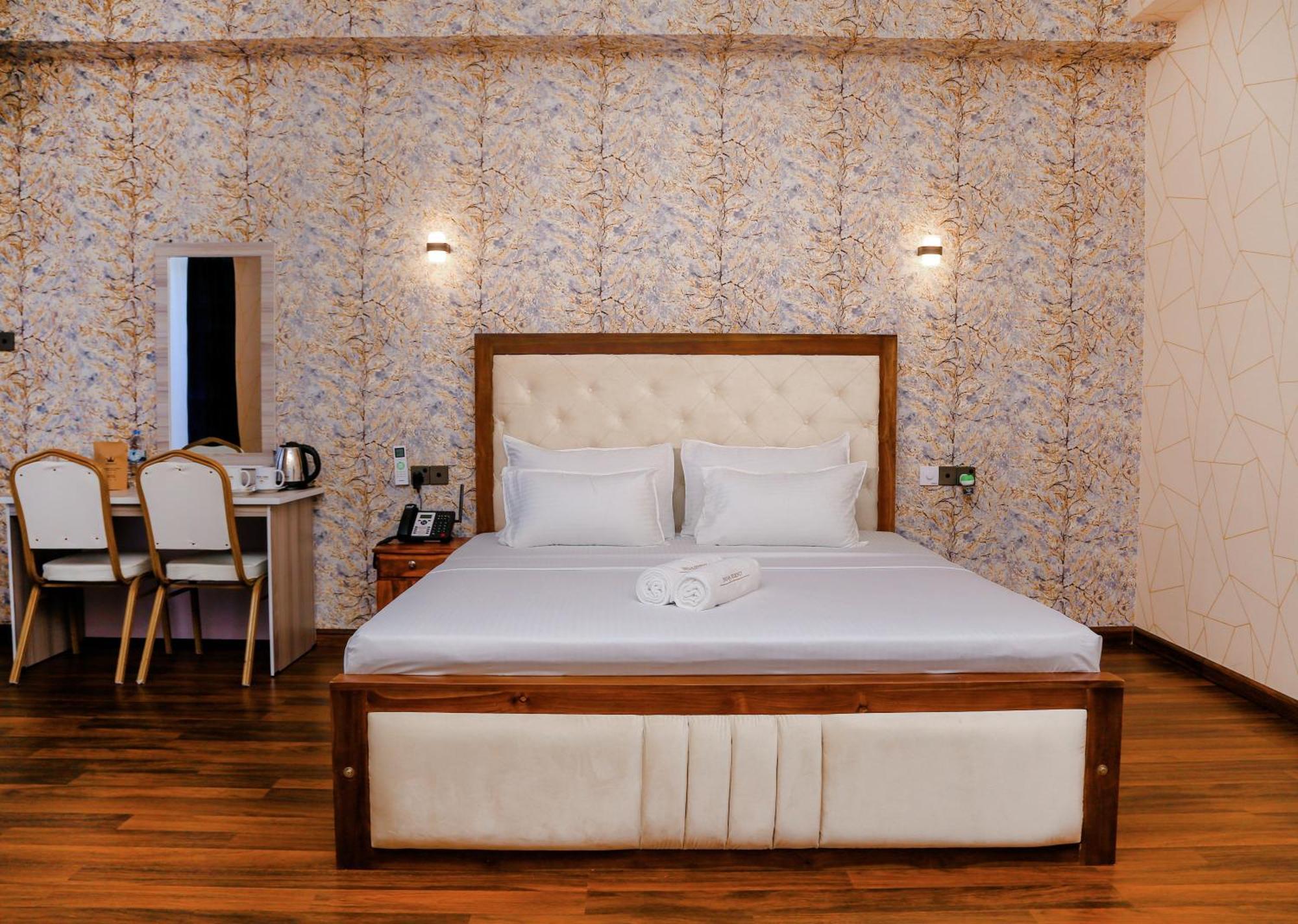 Crown Regency- Badulla Hotel Kültér fotó