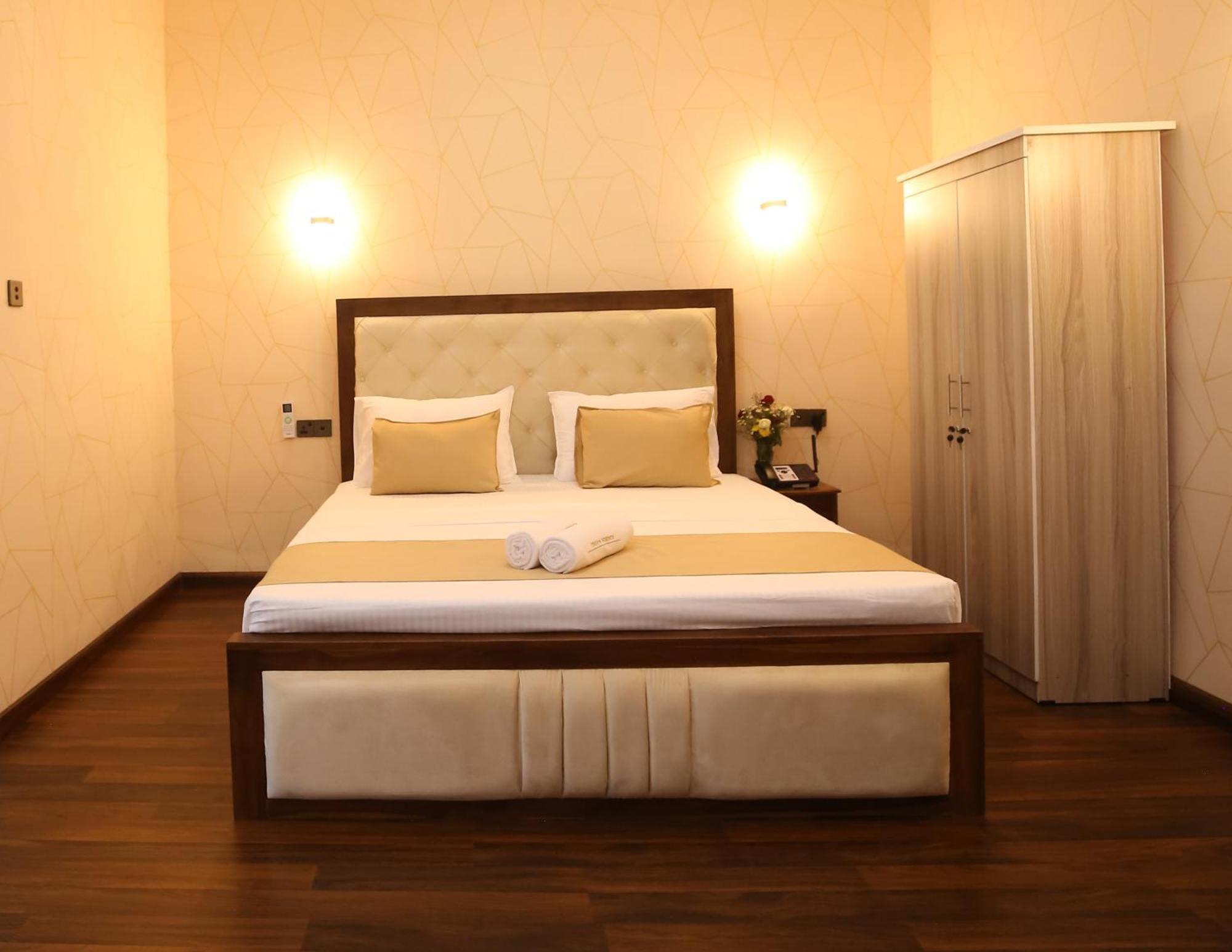 Crown Regency- Badulla Hotel Kültér fotó