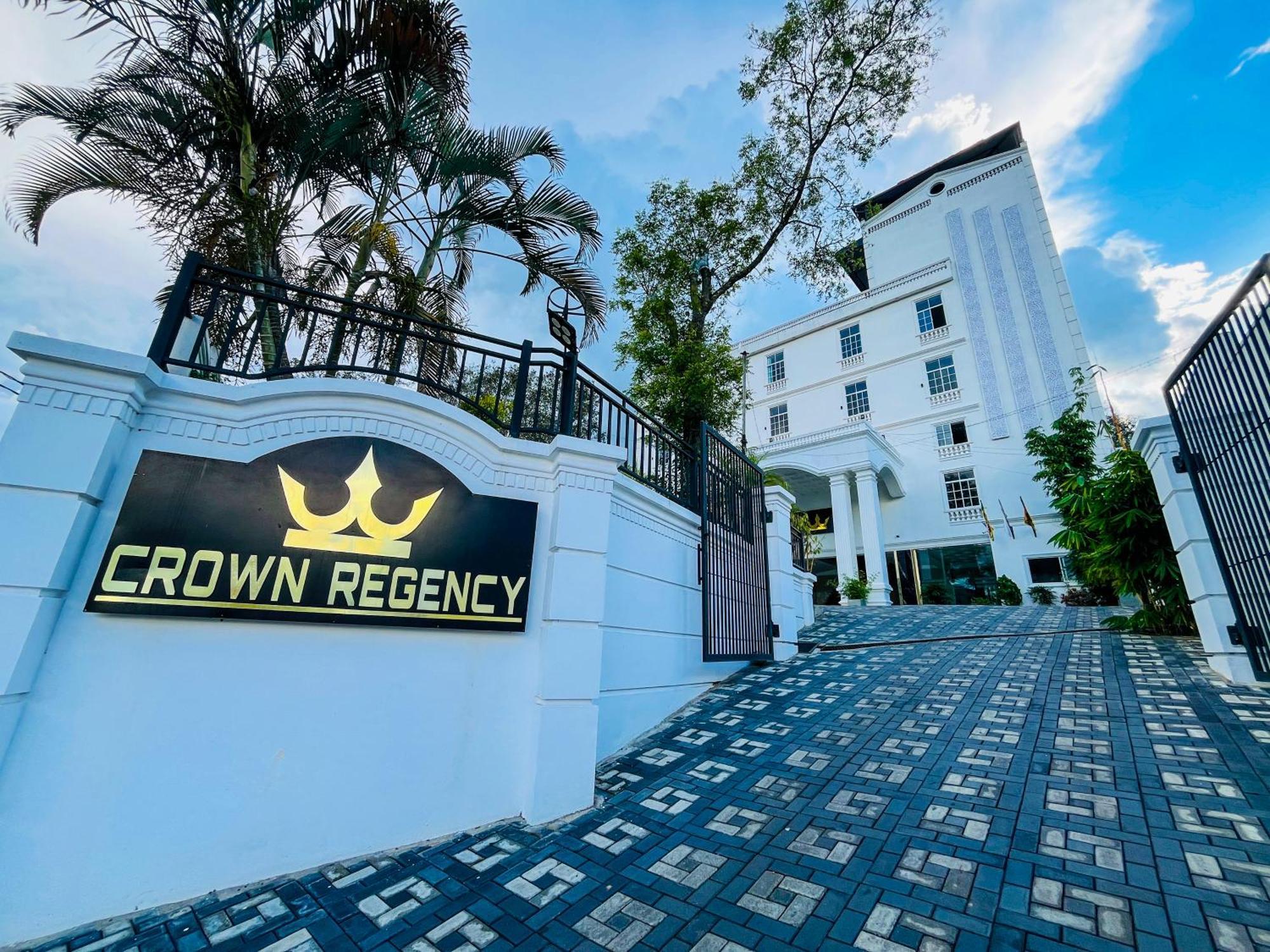 Crown Regency- Badulla Hotel Kültér fotó